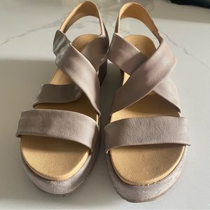 Lucky Brand strapped taupe sandals size 8 1/2